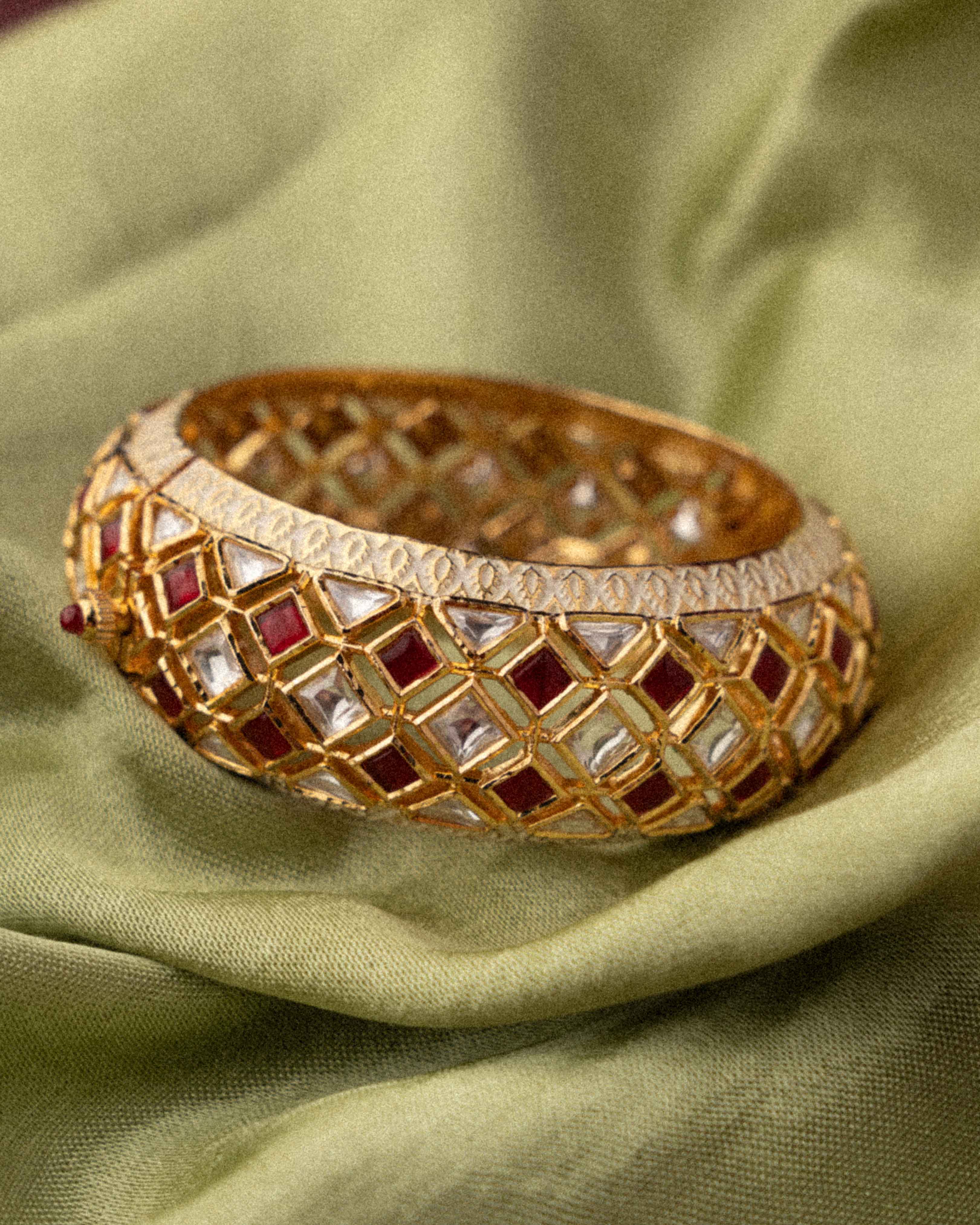 Braclets