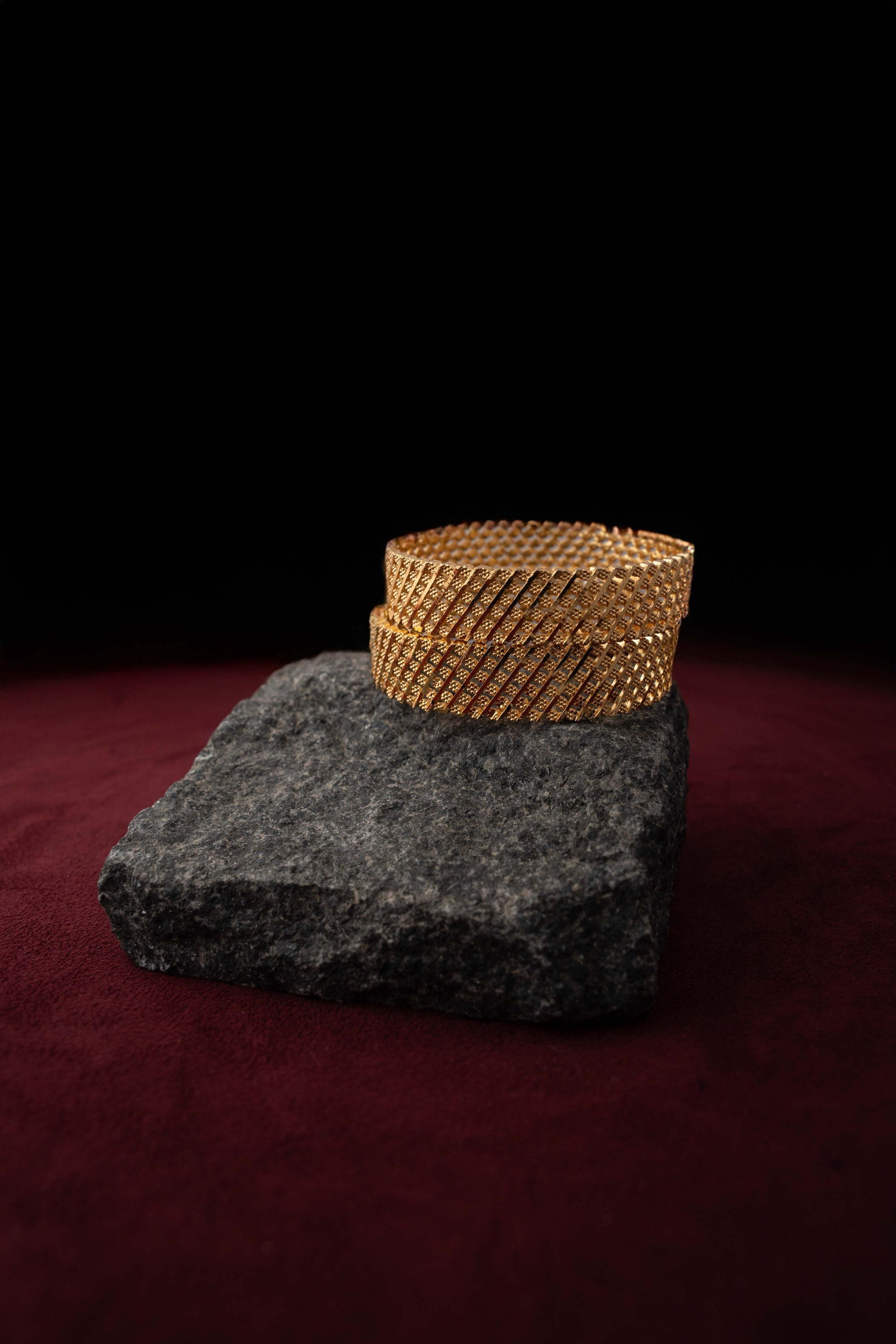 Majestic Mesh Gold Bangles